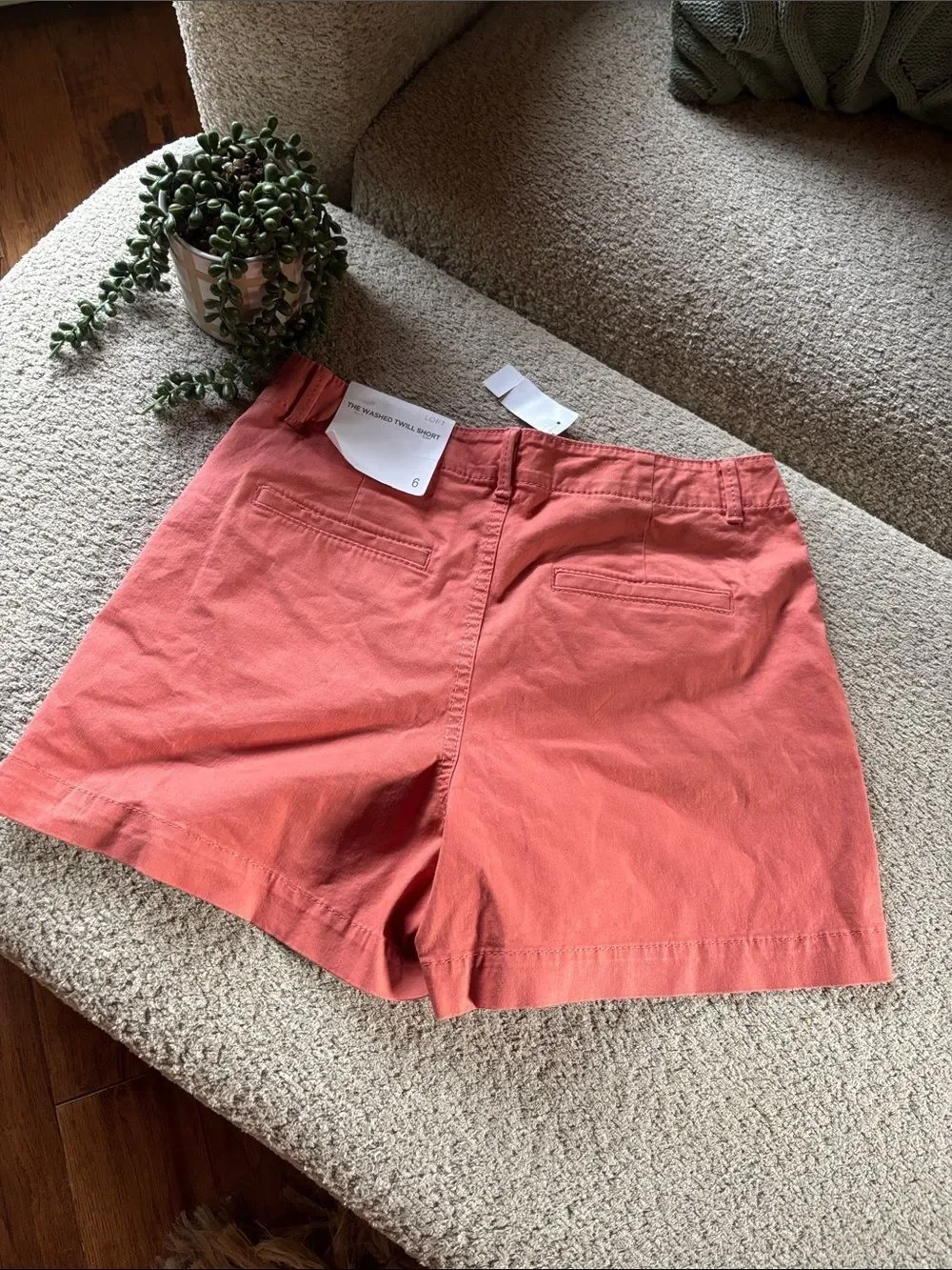 🆕 with tags LOFT Coral Cotton Bermuda Shorts